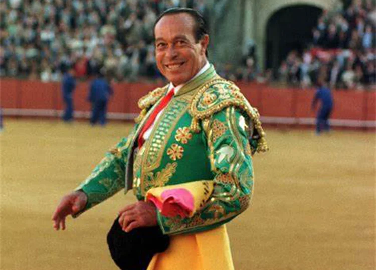 ¿Qué Ocurre con Curro Romero? La Salud del Mito Taurino en la Cuerda Floja