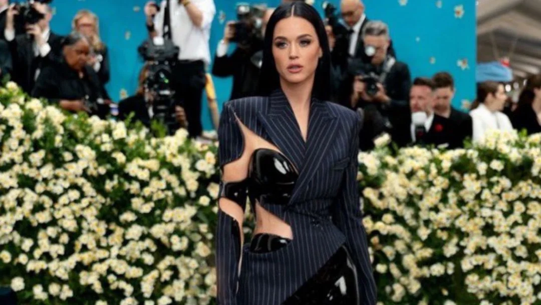 ¿Katy Perry En La Met Gala 2025? La Verdad Detrás De Las Imágenes Virales
