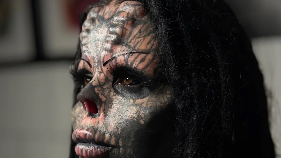 ¿Quién es Toxii Danielle? La Tatuadora que Está Rompiendo Esquemas con su Transformación Radical