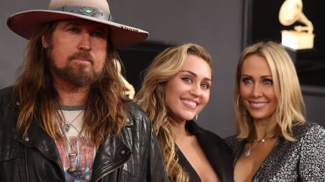 ¿Qué Hay Detrás de los Rumores de Distanciamiento Familiar de Miley Cyrus?