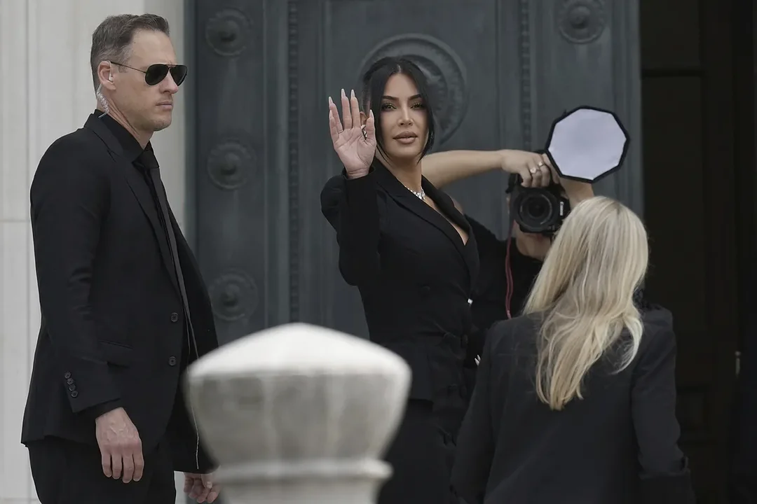 ¿Qué Revelaciones Sorprendentes Traerá Kim Kardashian en el Juicio de París?