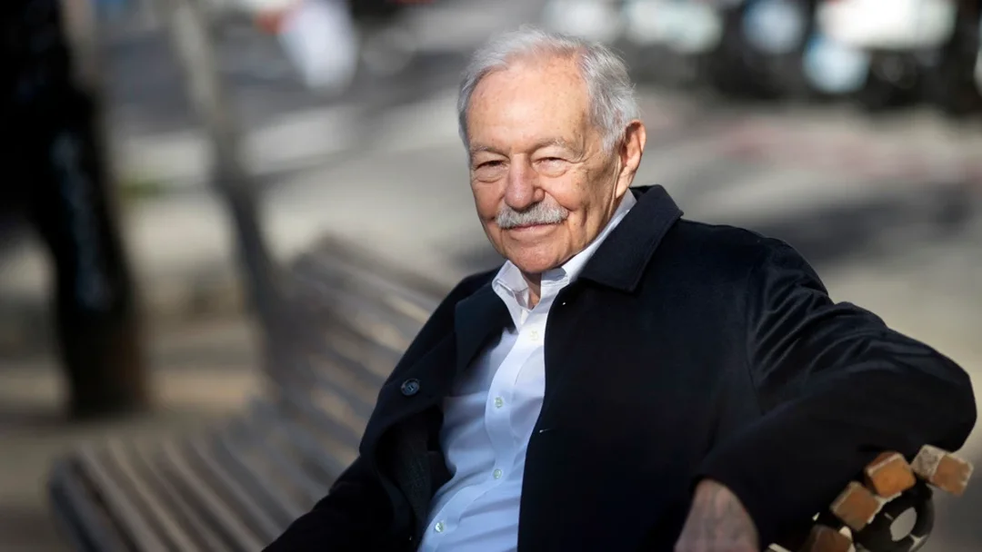 ¿Por Qué Eduardo Mendoza Es Un Verdadero Gigante De Las Letras?