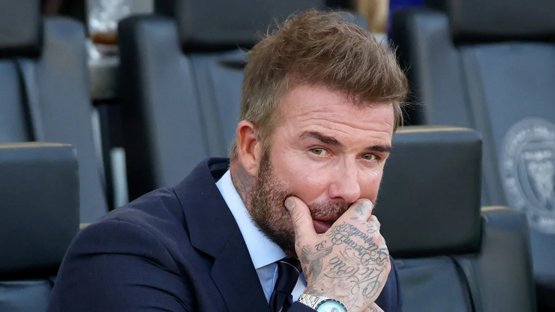 ¿Qué Está Sucediendo Realmente en la Familia Beckham? Los Secretos de su Crisis Familiar