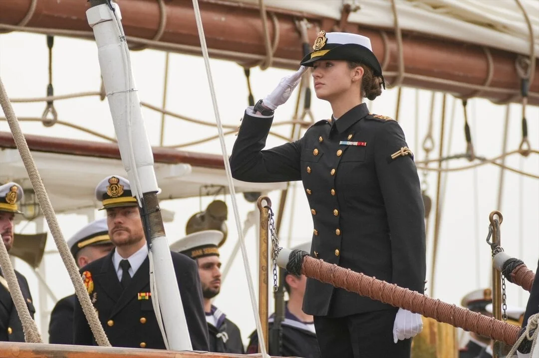 ¿Puede La Princesa Leonor Manejar Su Vida En Alta Mar?