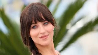 ¿Qué Estrellas Sorprendieron en Cannes 2025?