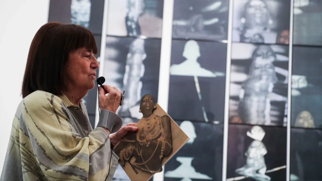 ¿Cómo Transformó Marisa González la Tecnología en Arte?