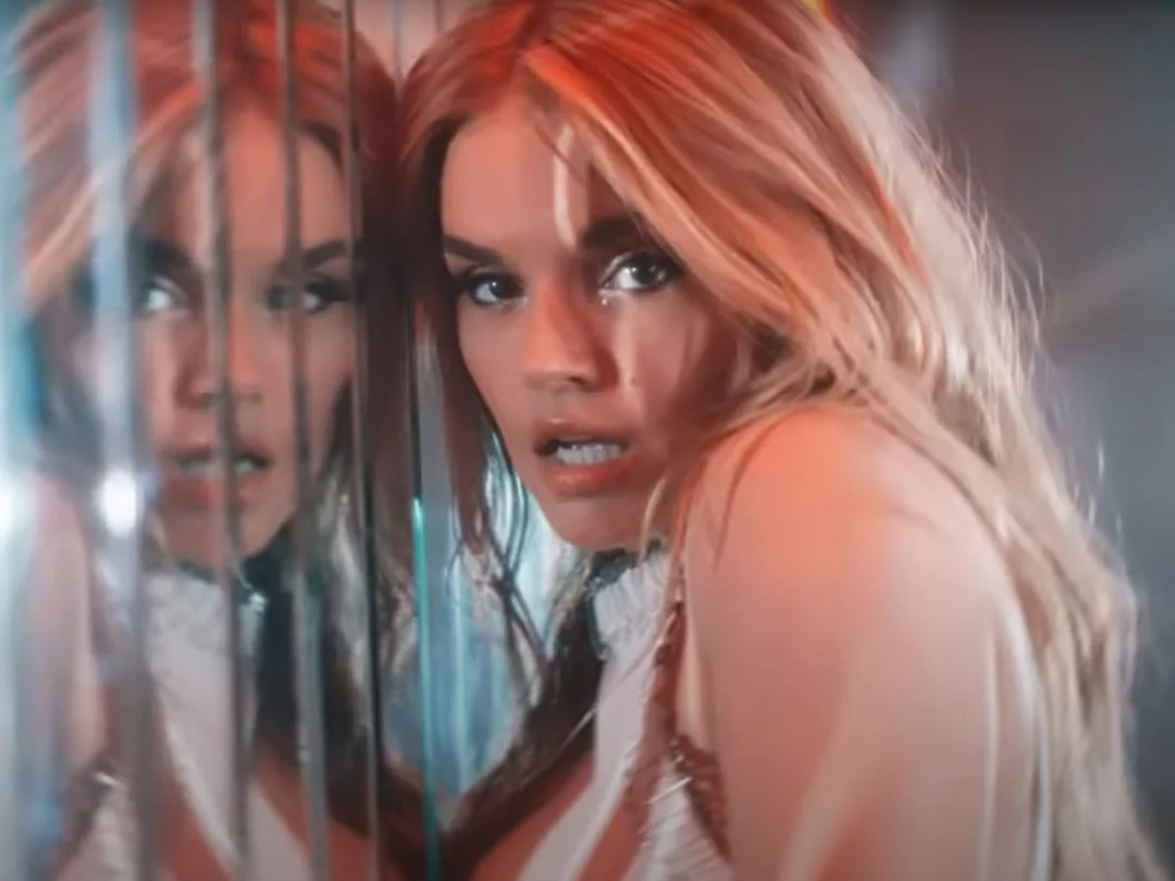 ¿Qué Significa ‘El Apagón’ de Melody? La Artista Habla Sobre Su Último Lanzamiento