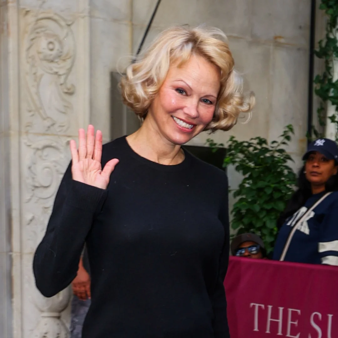 ¿Pamela Anderson Redefiniendo la Belleza? Descubre Su Asombroso Viaje